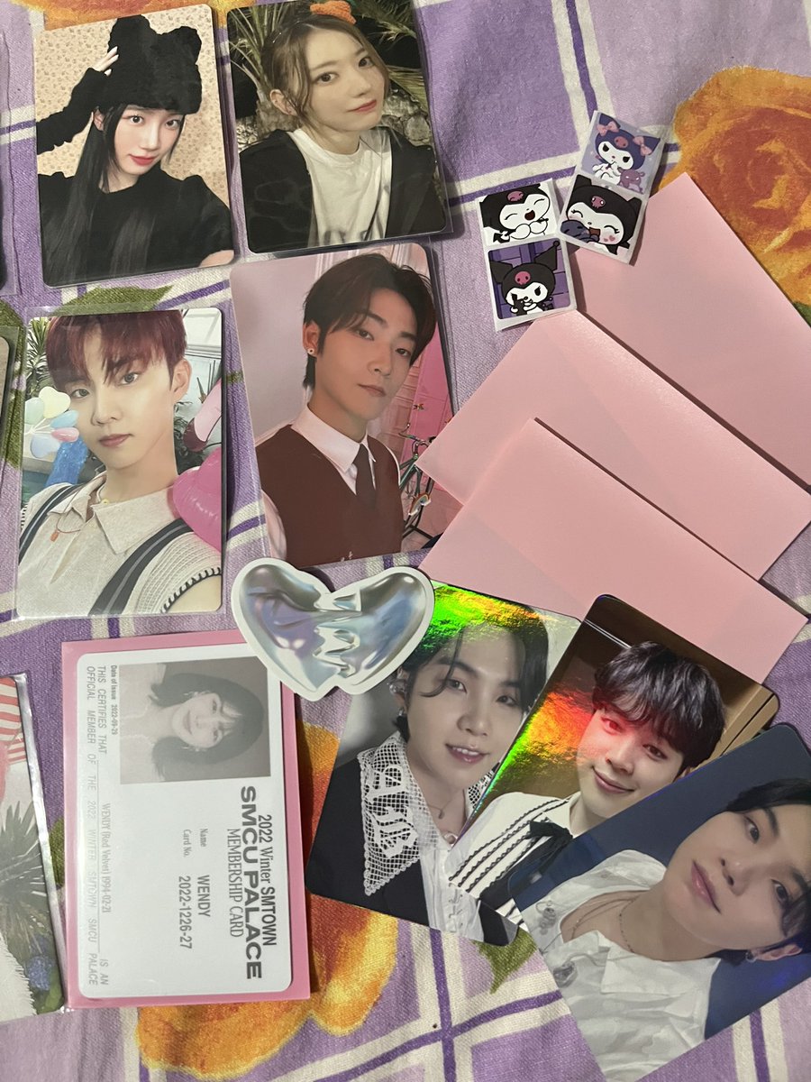 — mini cekilis 💌

gördüğünüz pcleri ve yanındaki hediyeler bir de bir kaç sticker 🎀

rt atmanız + sabitimi beğenmeniz yeterli 🫡

!! yeterli katılım olunca açıklayacağım