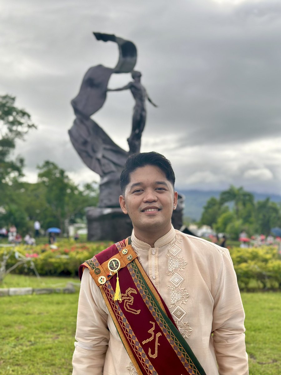 malbiguerras's tweet photo. Sablay 2.0 🌻❤️💚🌻

After 1.5 years, I was able to finish the diploma course in Land Use Planning at UP Open University. The program truly helped me choose the same field for my Ph.D. program. 

Maraming Salamat, Unibersidad ng Pilipinas! 🌻❤️💚🌻 https://t.co/gIPSH1espK