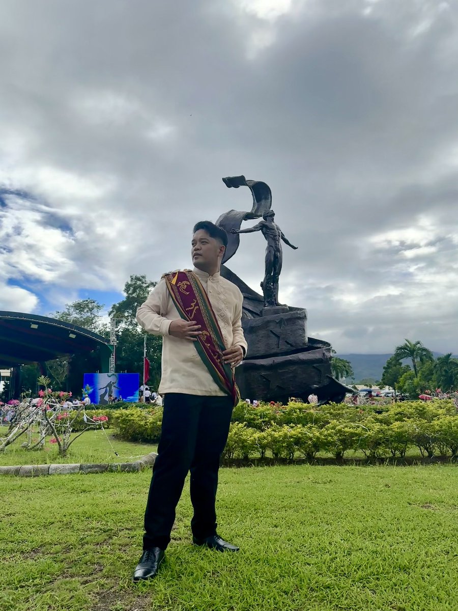 malbiguerras's tweet photo. Sablay 2.0 🌻❤️💚🌻

After 1.5 years, I was able to finish the diploma course in Land Use Planning at UP Open University. The program truly helped me choose the same field for my Ph.D. program. 

Maraming Salamat, Unibersidad ng Pilipinas! 🌻❤️💚🌻 https://t.co/gIPSH1espK