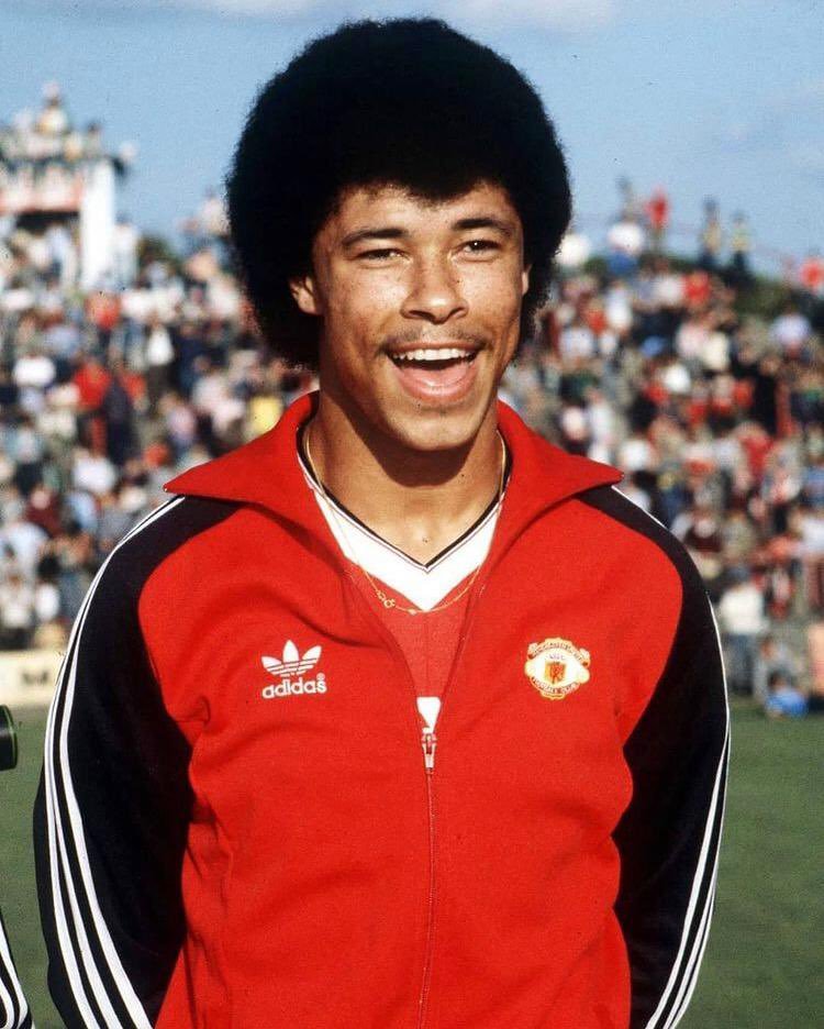 The Extreme Football Enthusiast tweet media