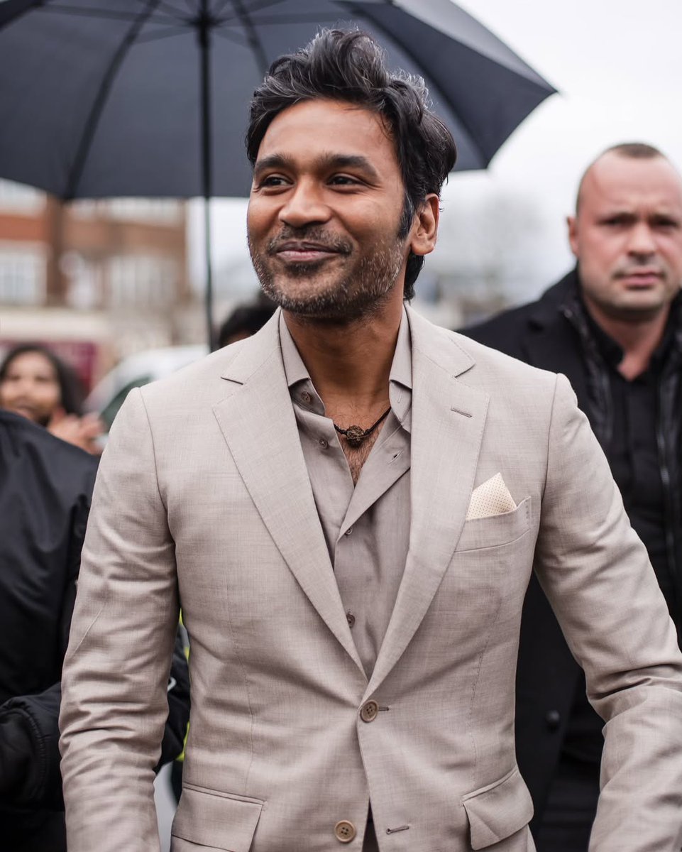 Chowdrey_Pro's tweet photo. The Stylish @dhanushkraja sir from London! #Dhanush https://t.co/TrHtm0pQFc