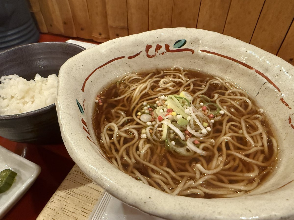 makky11110's tweet photo. ラーメン🍜食って再始動🙌
さてさて…次の舞台は❓曲は❓

#同期ナシセッション
#TKNIGHT https://t.co/N4IoBgBvt6