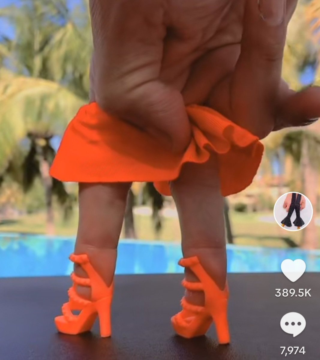 JustTrashPod's tweet photo. @PussyWasStinks She did it better. https://t.co/VSt6rWKiue