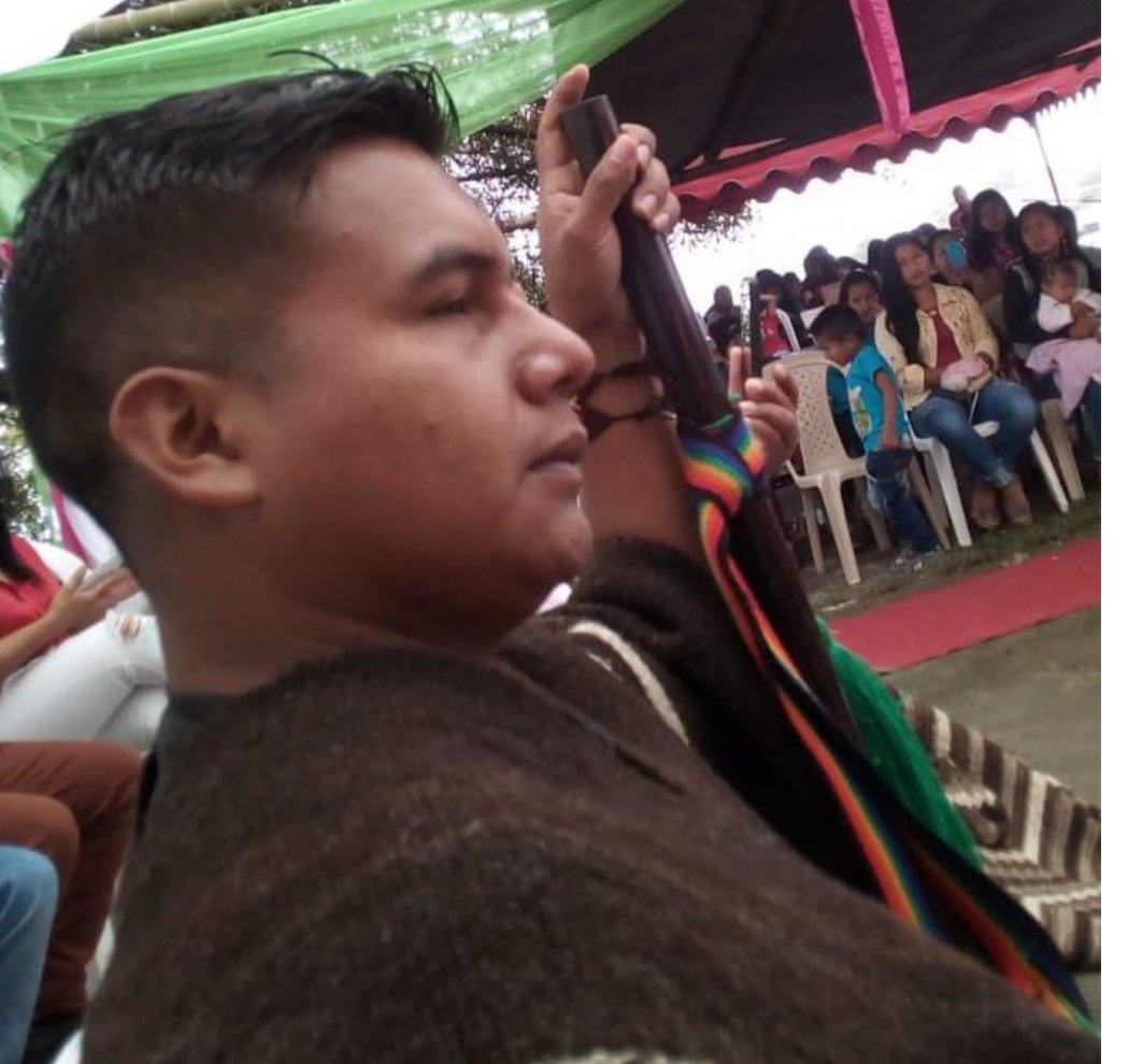 CapazMauricio1's tweet image. Traigo a la memoria la vida de Edwin Dagua, un lider muy joven de #Huellas #Caloto que a sus 28 años siendo autoridad indígena en ejercicio fue asesinado por el narcotráfico hoy conocidas como disidencias. Un 7 de diciembre seguimos exigiendo justicia por su comunidad y familia.
