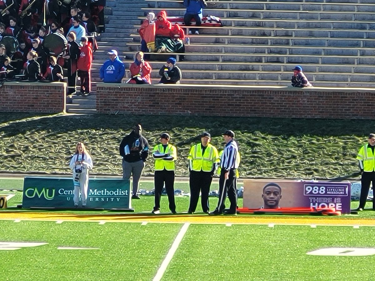 grackers's tweet photo. Looking forward to a well-officiated game! Go Zebras! https://t.co/vWDFO1M78o
