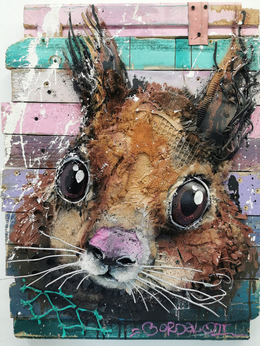 Little_Daf's tweet photo. #Bordalo2 et #Stom500 à la #MathgothGallery #Paris13, #StreetArt https://t.co/nPTOTIOmJI