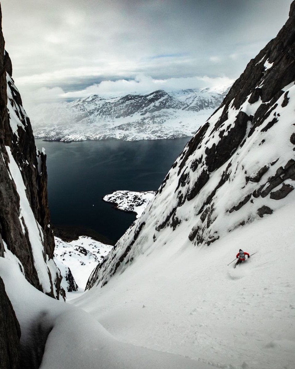 jimkchin's tweet photo. Couloir hunting. Found this gem on the Western Coast of Greenland with @kitdski @dirkcollins @brittmumma and @pablo_durana.

@thenorthface

📷 by @brittmumma https://t.co/XtxbISTHsf