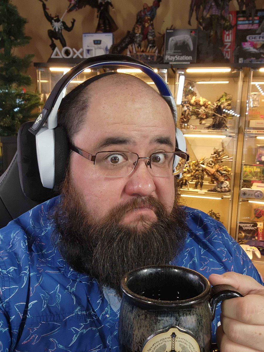 WillyLo's tweet photo. Day 5 of the Anniversary Subathon!  

We are nearing that ClownyLo stretch goal... will we make it? 35 hours still on the clock to stream!  

Come hang out for some community fun today and let's build some memories!

LINK IN BIO! https://t.co/QSE6I3HN7w