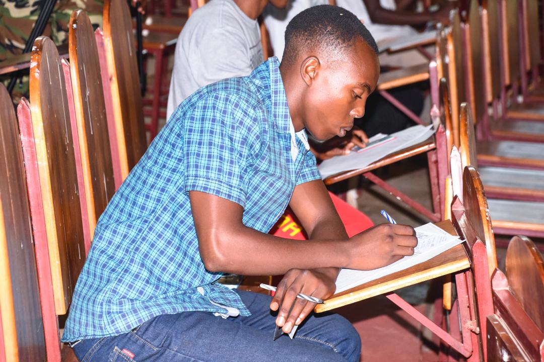 RTNBurundi's tweet image. En Mairie de #Bujumbura, le test s&apos;est déroulé dans les enceintes de l&apos;Institut Supérieur des Cadres Militaires #ISCAM où 79 candidats étaient attendus mais 4 se sont absentés.