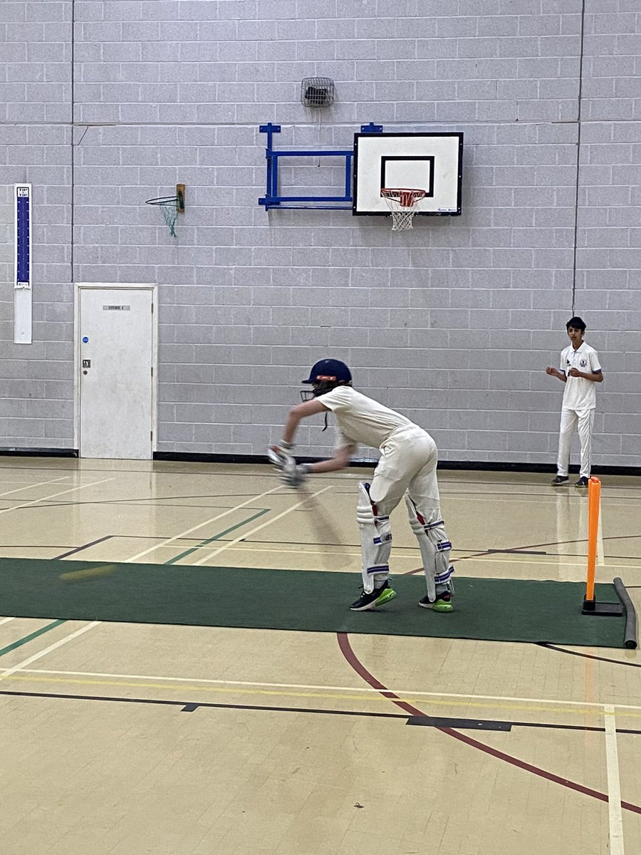 DFCALtd's tweet photo. Week 10 action of our #DFCA #BYCL Under 15s Indoor Cricket League! 
Game 3: @RockhamptonRams vs @FrenchayCC 
#IndoorCricket #Fun #development #outsideofschool #social #team https://t.co/j6nKeHocJX