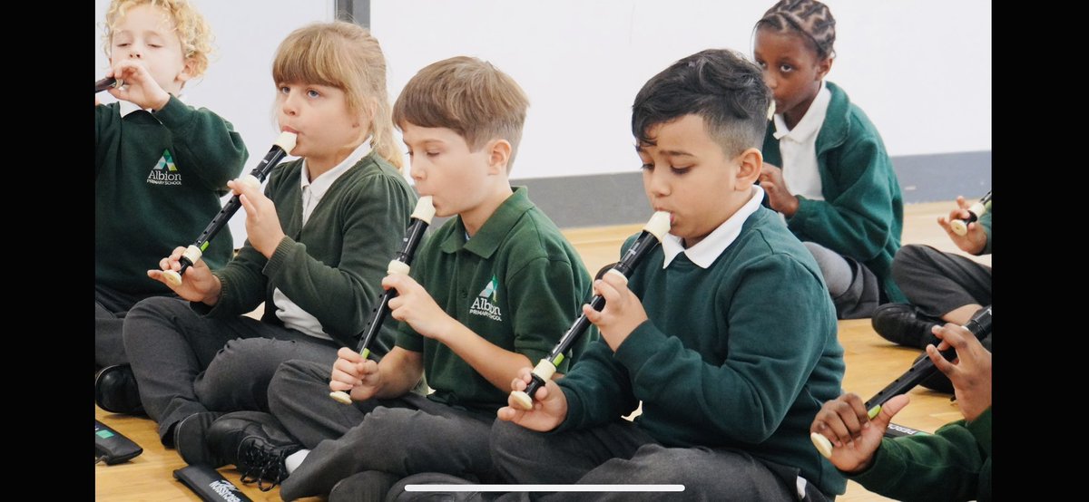 AlbionPrimary's tweet photo. ๐ต Year 2 have been hitting all the right notes during their recorder lessons! Itโs wonderful to see their enthusiasm as they learn this timeless instrument. Keep blowing us away, Year 2! ๐ถ #APSCreativity #RecorderFun #APSResilience https://t.co/MjPnOocBJg