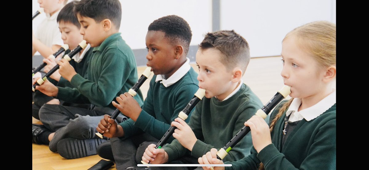 AlbionPrimary's tweet photo. ๐ต Year 2 have been hitting all the right notes during their recorder lessons! Itโs wonderful to see their enthusiasm as they learn this timeless instrument. Keep blowing us away, Year 2! ๐ถ #APSCreativity #RecorderFun #APSResilience https://t.co/MjPnOocBJg