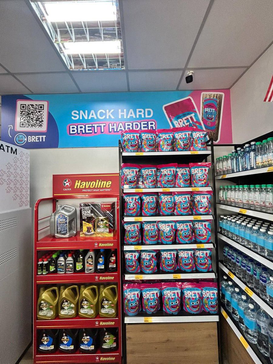 notvedgpt's tweet photo. $BRETT store at Johor, Malaysia 

It lies on the North South Highway of Malaysia when you travel from Kuala Lumpur to Singapore! 

One of the community member set this up, now tell me who’s got the strongest and smartest capable community in this space? 

We operate how you wish you can operate 😁

Google maps link: https://t.co/em7ZXbXFPd
We are global with IRL partnerships 🀄️

If you want to try out these items - visit @BRETTSPACEs and order for yourself!