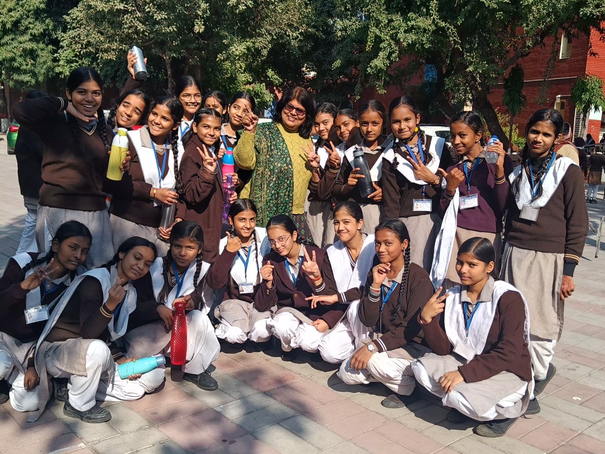 DrPoonam_doe's tweet image. "Who says winter isn’t for fun? Add a little sunshine and teamwork,& anything is possible!"
@skv_ph
#PAT
"Preferred Activity Time: where teams bond, play, and build greatness!"
Kudos to everyone for this amazing learning opportunity.👍
#LearnAndGrow
#JoyfulJourney
@Dir_Education