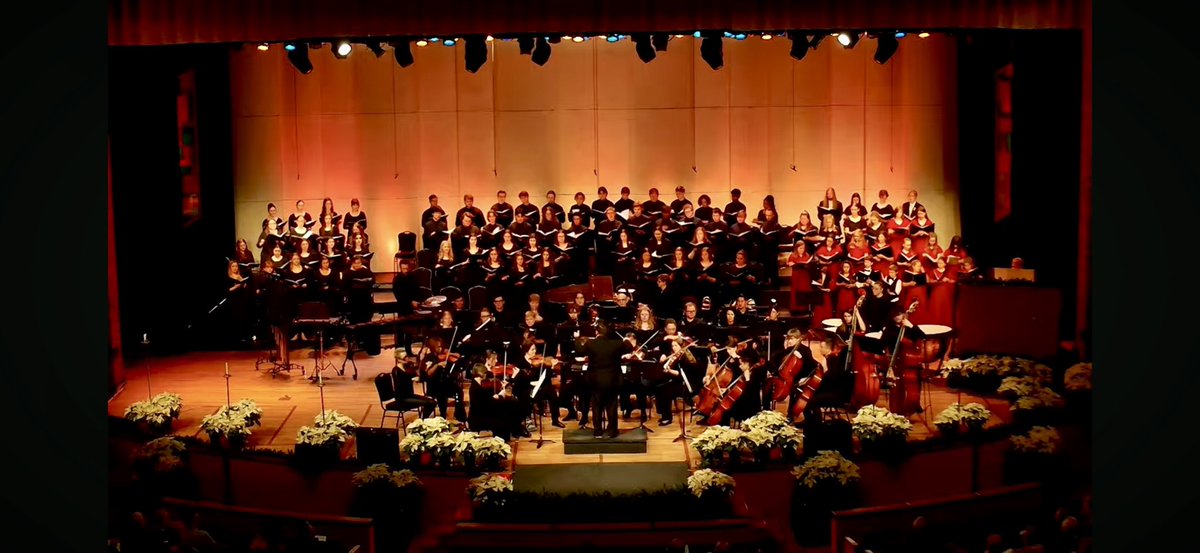 MbadeBade's tweet photo. Anderson University Candles &amp; Carols in celebrating 60 years of joy and celebration! Great job to all! 🎶🎄 https://t.co/led9KwKIXy