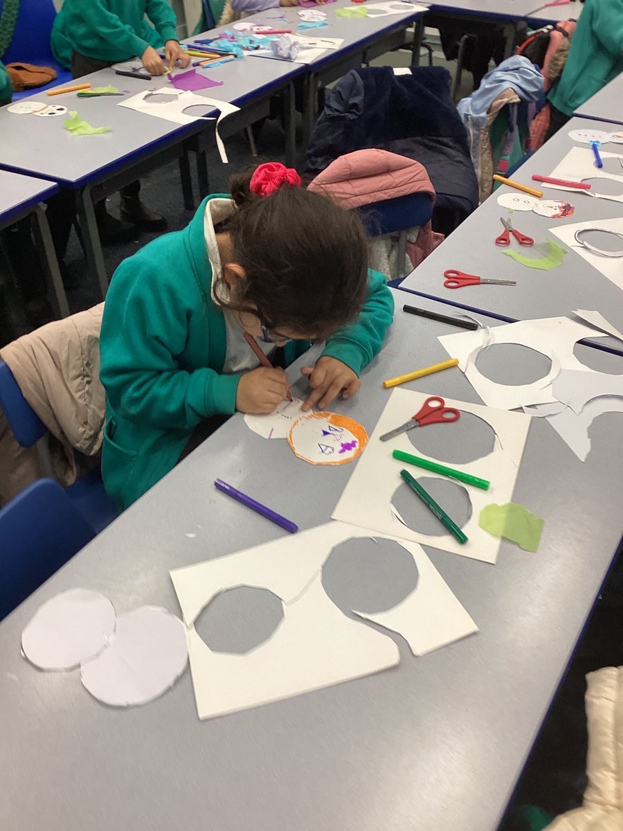 Frizinghall Primary School tweet media