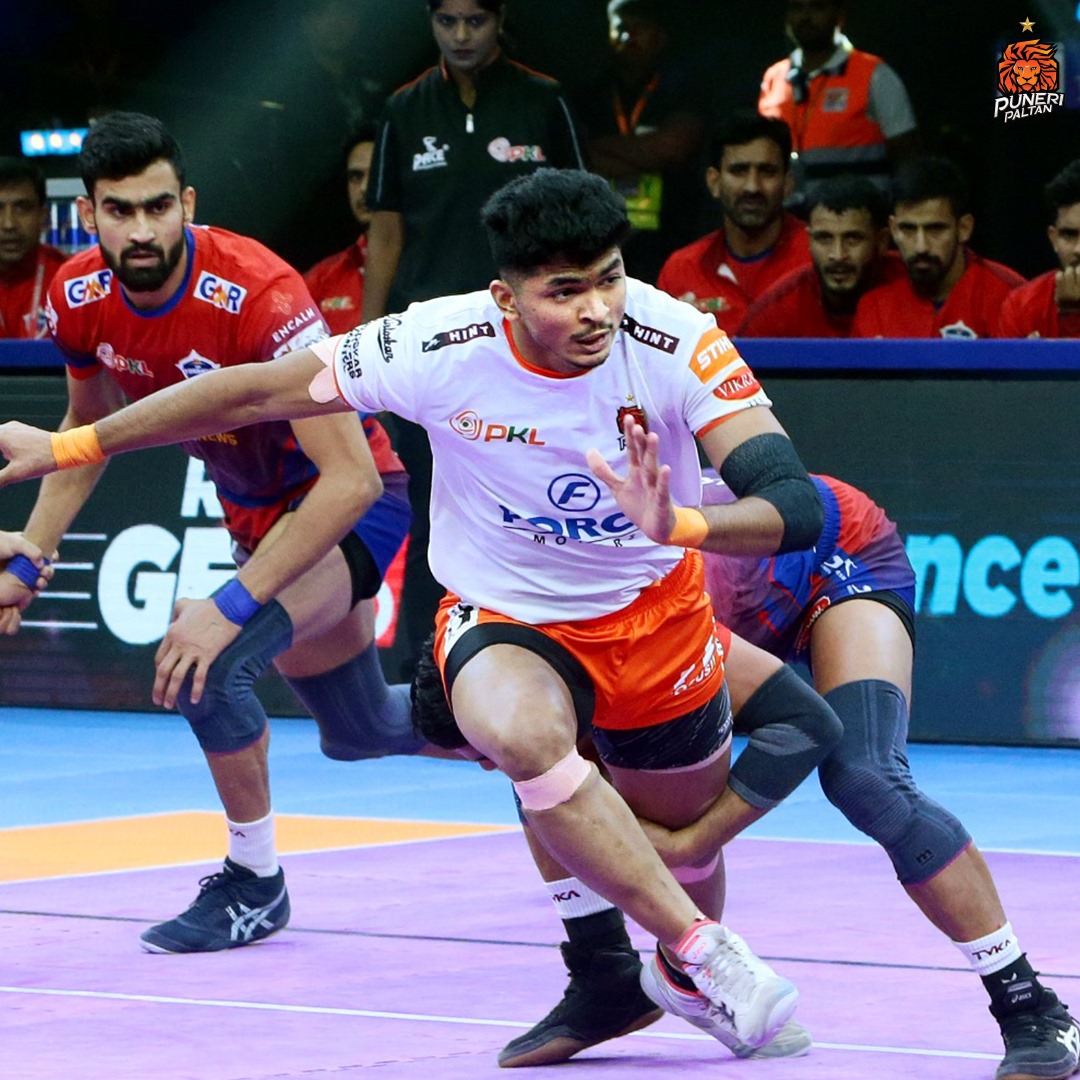 PuneriPaltan's tweet photo. They came, they fought, they gave their everything. ⚔️
Tonight just wasn't our night, but we’ll come back stronger.
#Match17 | #UPYvsPUN | #PuneriPaltan | #PaltangiriContinues | #पुन्हाहोऊदेPaltangiri | #PKL11 | #ProKabaddi" https://t.co/jyyVqxhDA2