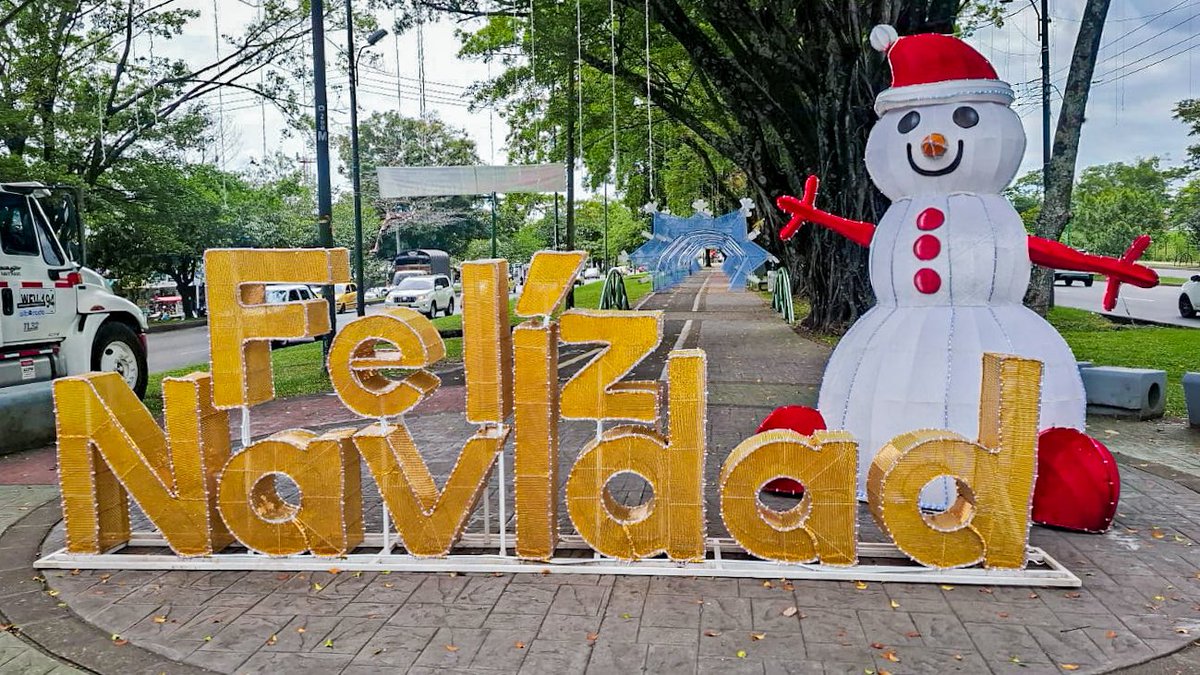 alboradaep's tweet photo. ¡El gran día ha llegado! 

Esta noche, Villavicencio brilla con el encendido de su alumbrado navideño. Acompáñanos desde las 5:00 p.m. en un recorrido mágico que inicia en el Parque de Banderas, pasando por la Alameda de la Av. 40 hasta el Parque Los Fundadores.

¡No te faltes! https://t.co/apGFCfZ82J