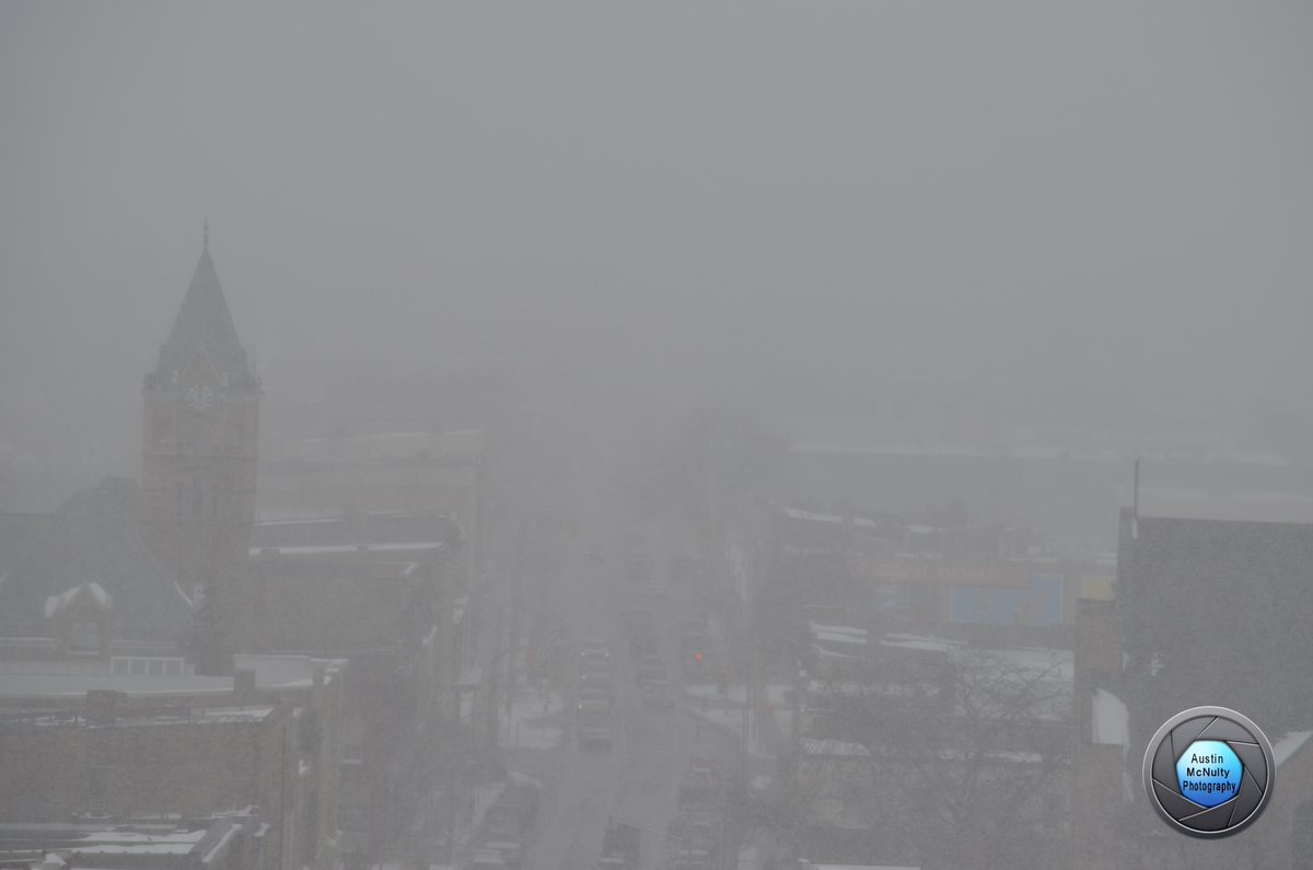 Austinmcnu's tweet photo. lots of blowing snow !! 

2024-12-07 

#shareyourweather @IWeatherON  @weathernetwork 

st thomas ontario https://t.co/9kSow4pAO2