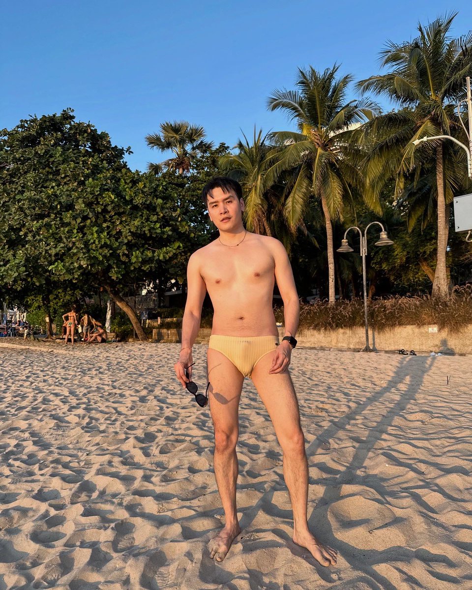 alexdefoxy's tweet photo. Don’t you want me like I want you, baby? 💛

#MrWeekendVacationer
#ทริปไม่ใช่แฟนทำแทนไม่ได้
#เที่ยวทั่วไทยไปกับอเล็กซ์ 
#PattayaAlexdefoxy
#Pattaya https://t.co/xccZxEB9pM