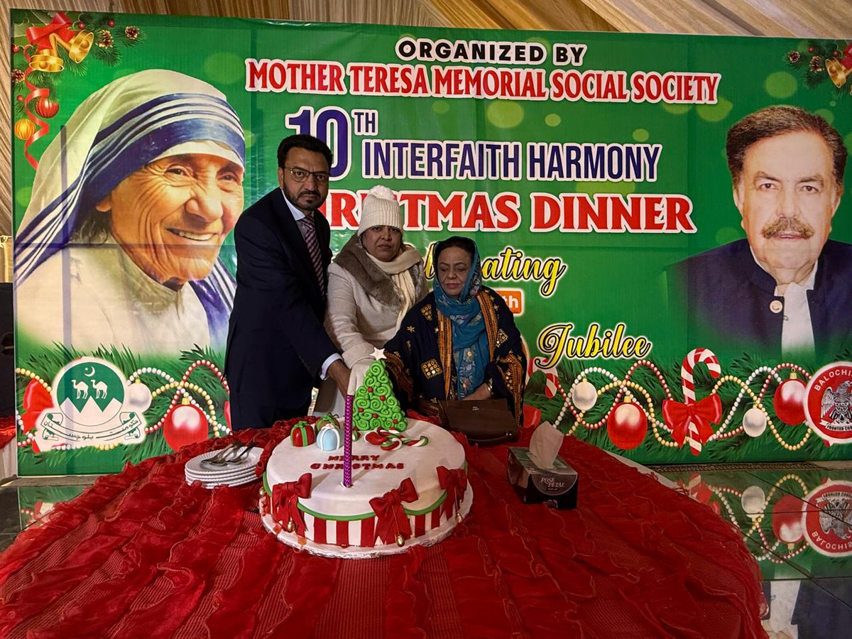 MumtazGull_'s tweet photo. Was invited by Mother Teresa Social Society,On 10th Interfaith Harmony Christmas Dinner, @Gov_Balochistan Jaffar Khan Mandokhail &amp; Ex Federal Minister @KhalilGeorge5 was also there. https://t.co/qH1TQs9FIz