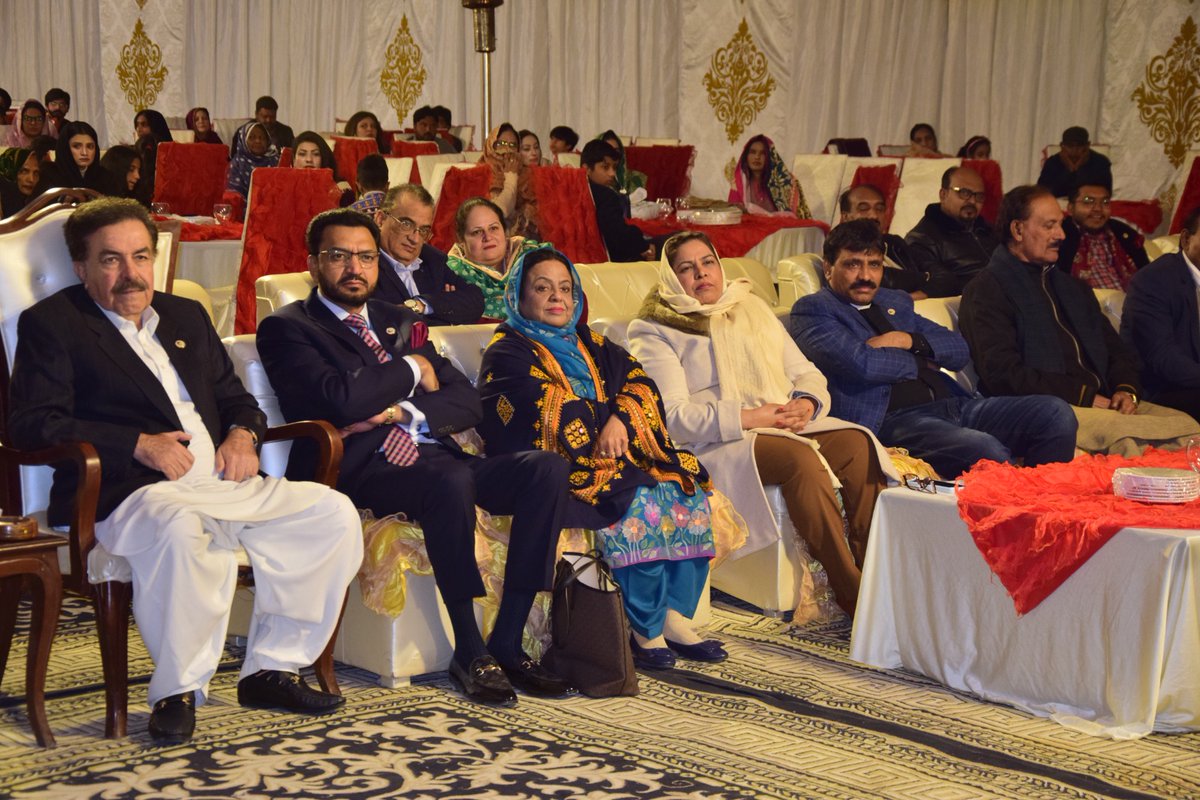 MumtazGull_'s tweet photo. Was invited by Mother Teresa Social Society,On 10th Interfaith Harmony Christmas Dinner, @Gov_Balochistan Jaffar Khan Mandokhail &amp; Ex Federal Minister @KhalilGeorge5 was also there. https://t.co/qH1TQs9FIz