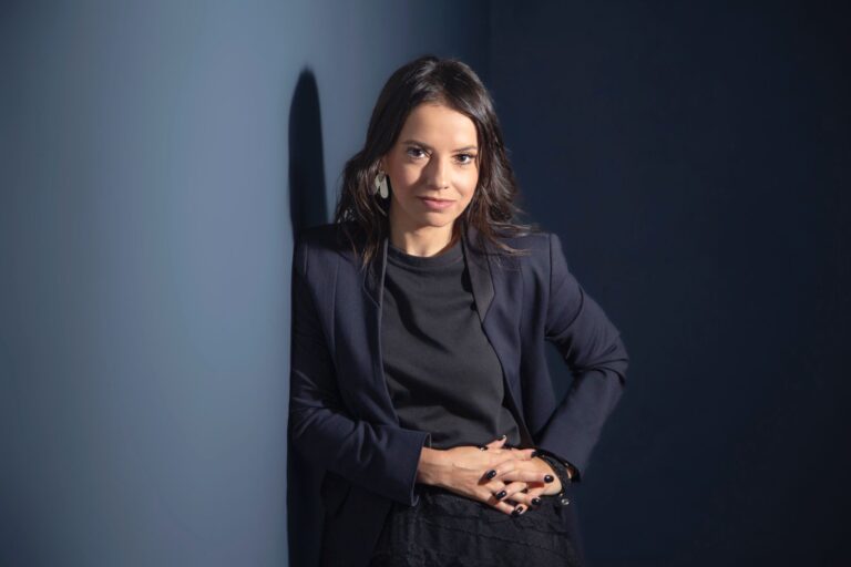 janelapub's tweet photo. TÁSSIA SKOLAUDE É A NOVA ADVISOR DE MARKETING DA HOLDING IN.PACTO - Contratação prepara a holding para abrir novos escritórios no Brasil.
* Saiba mais em https://t.co/rgKuNYgFF5

#janelapublicitaria https://t.co/bkIABVpSSi