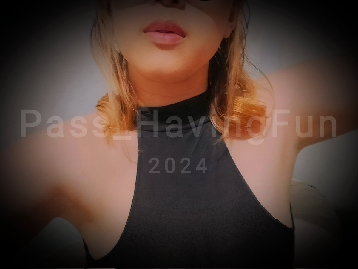 Didasari fantasi Cuckold yg begitu kuat. Saya (Hubby) semakin ingin merasakan seperti Wife punya pacar lagi, diawali PDKT, chatting/call setiap hari, diajak jalan hingga berakhir exe dgn partner. Sangat sulit rasanya utk realisasikan fantasi seperti ini. 
Coba beri tanggapannya..