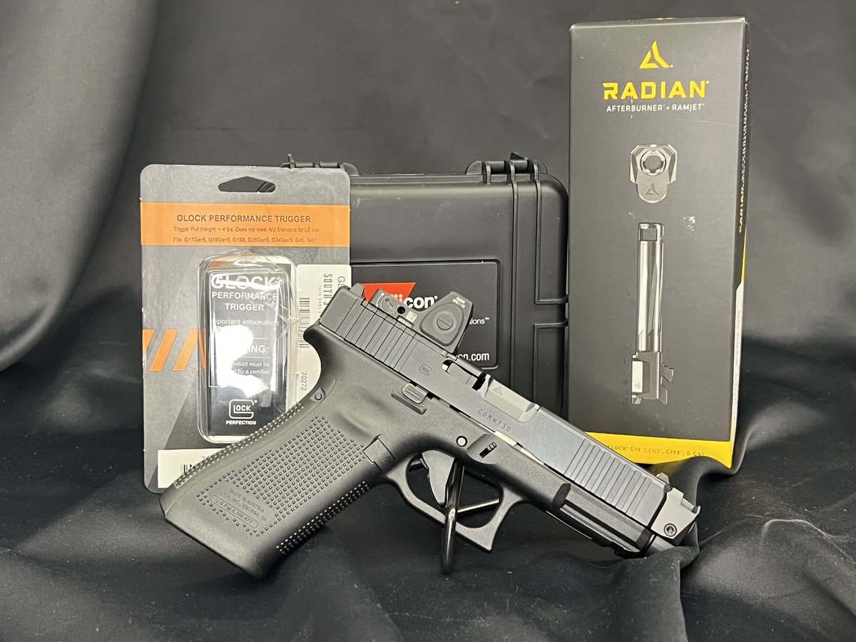 SouthsOutpost's tweet photo. Let us help you enhance your build today!  Glock 45MOS with Glock Performance Trigger, Radian Afterburner/Ramjet, and Trijicon RMR Type 2 3.25 MOA. This is packaged and ready to go home with you! https://t.co/beYBRUeRbX