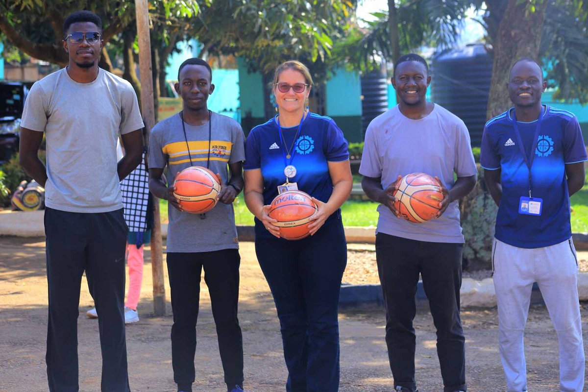 slumstonations's tweet photo. Big Shoutout to KAMPALA COMMUNITY INTERNATIONAL SCHOOL for donating 40 Basketballs to support the #HerPurpose Basketball Camp!
Your generosity will help empower girls through sports! #BasketballForChange #GirlChildEmpowerment #HerPurpose" https://t.co/MYc9QAovG4