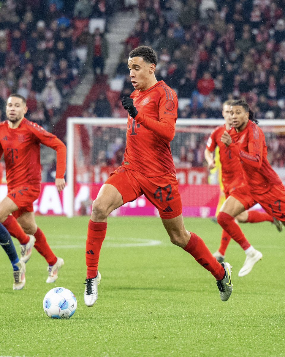 JamalMusiala's tweet photo. Home win 🔴⚪️ https://t.co/4lnonhZSab
