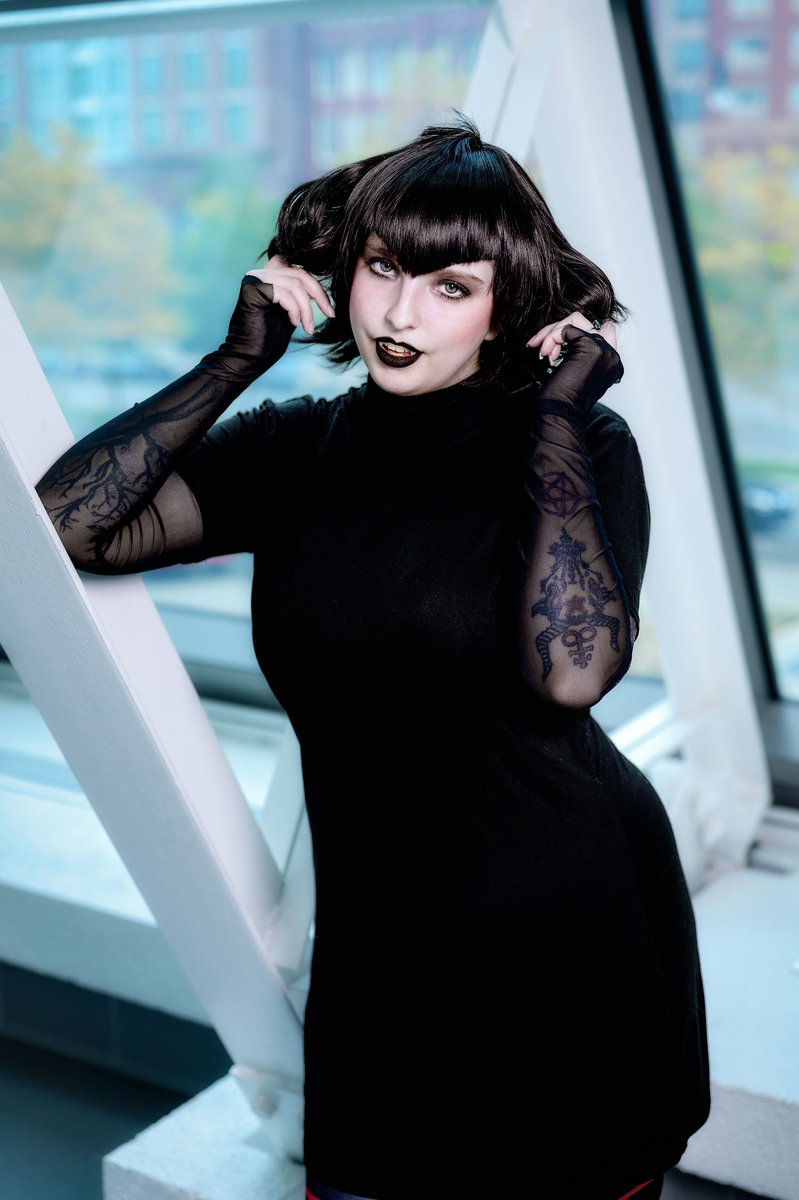 What's your favorite vampire show or movie? Personally I love The Vampire Diaries. 

📷@fyxsius.studios 
Cosplay is Mavis from Hotel Transylvania 
Cosplay by <a href="/miccostumes/">Miccostumes.com</a>

#cosplay #cosplayer #cosplaygirl #mavis #mavisdracula #dracula #maviscosplay #hoteltransylvania #goth
