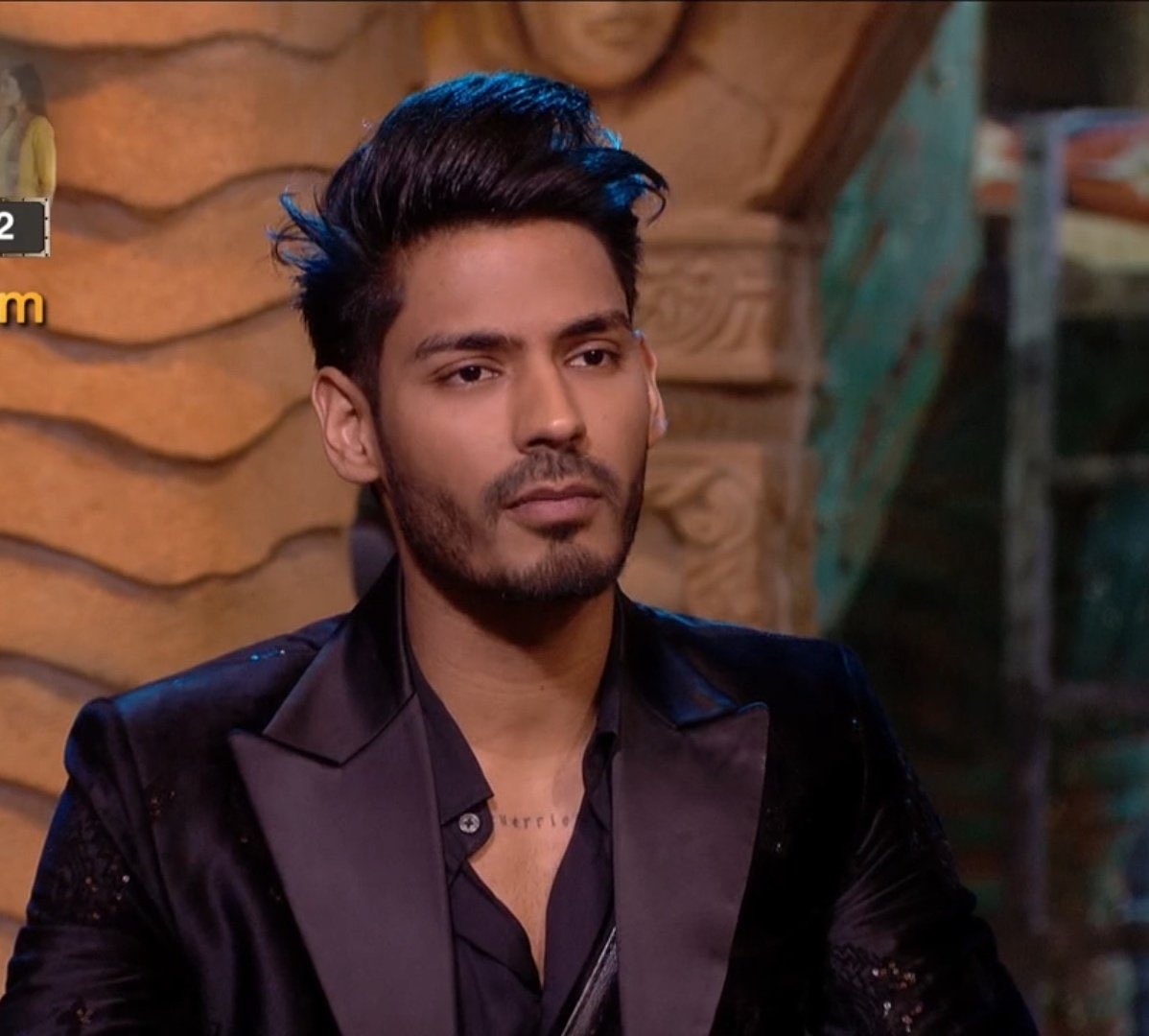 NP01123's tweet photo. #DigvijayRathee is only contestant of this season who is real Winner material!
Fuck you #Farakhan it never was karanveermehra show!
#BiggBoss18
#ChahatPandey https://t.co/m42IT74zGM