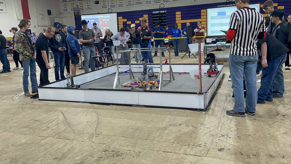 omegabotz's tweet photo. We finished our first match of 5! @Midland_ISD @Legacyrebels @MISDEdFnd @MISD_CTE @LHSmidland_FTC @FIRSTinTexas @FIRSTweets https://t.co/FndBOaTLsV