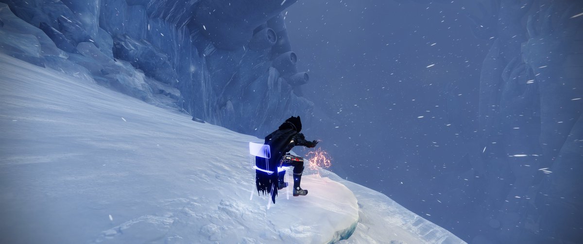 creechywolf's tweet photo. The young wolf spending the Dawning atop the snowy cliff his former and current vanguard sat together at #DawningFashion 
@A_dmg04 @BrunoLouviers @DestinyGameUK @Destiny2Team 
creechy#4779 https://t.co/2rSvA4kEhW