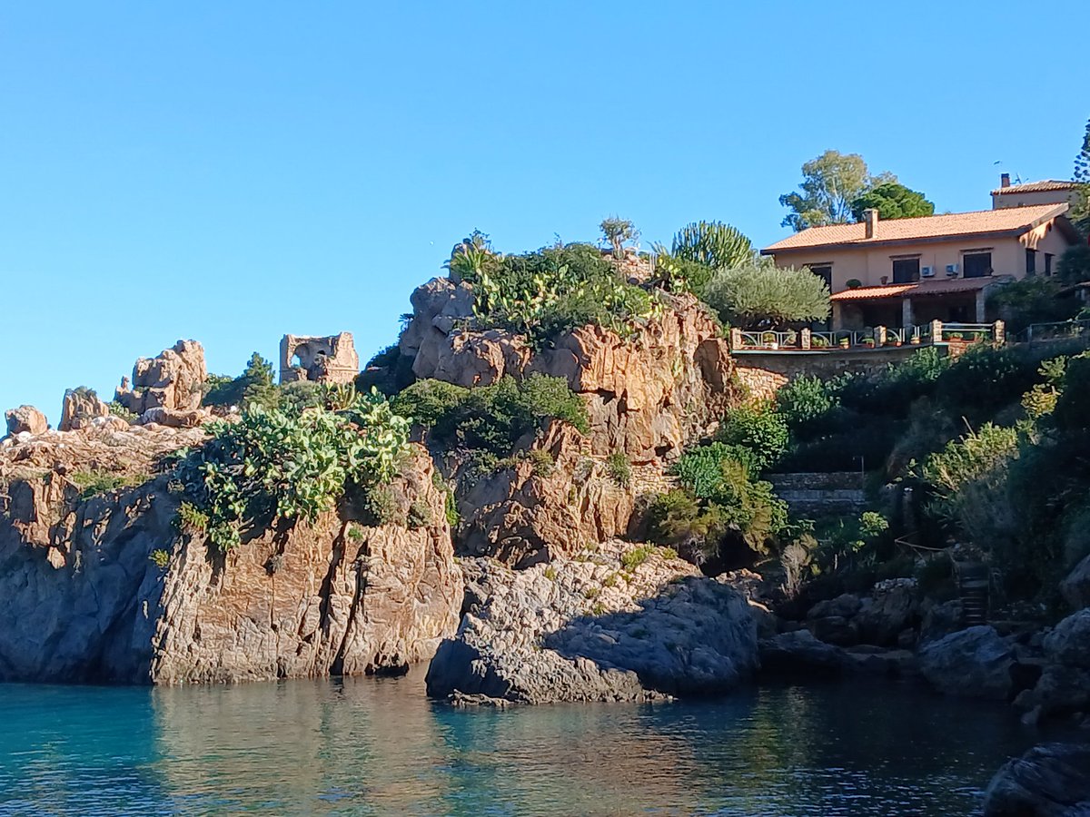 Alwin_Moonsoo's tweet photo. @CharmOfCulture Cefalu,  November '24 https://t.co/q8oiop2T53