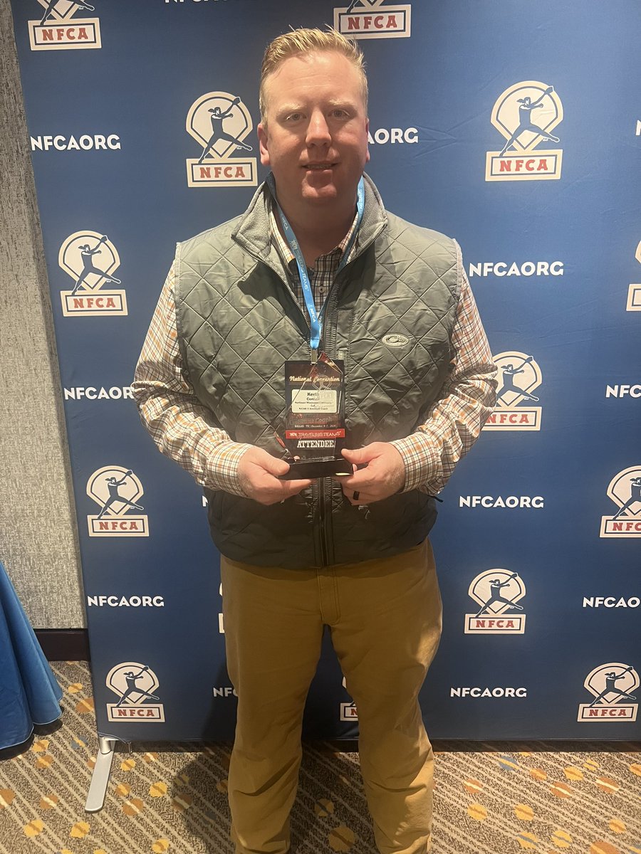 nemccsoftball's tweet photo. Congrats @Kevin16Connell who was recognized &amp; awarded the @NFCAorg @NJCAASoftball D2 ACOY award in Dallas at the awards brunch during the convention. Thanks for what you are &amp; do for our program daily! #LeaveYourMark #GoTigers https://t.co/8Caq1ud7tH