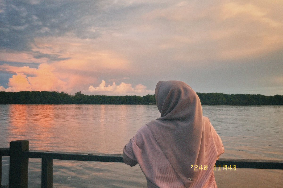emludn's tweet photo. demi ke aesthetic an duniawi~ https://t.co/rueyGEnEY1