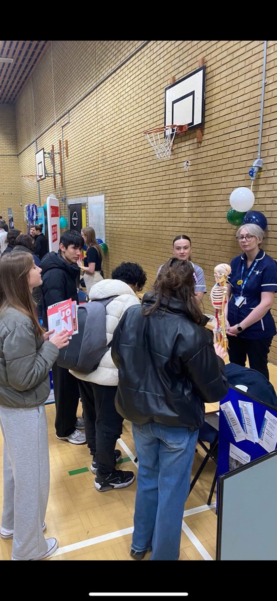 lozz75's tweet photo. @CNWLNHS Our fabulous Becky and Ella talking to year 11,12 &amp; 13 students and parents about careers in healthcare with Milton Keynes CNWL! Showcasing amazing opportunities to support growing our own and supporting local communities ☺️🌱 https://t.co/hNwtYCrgmq