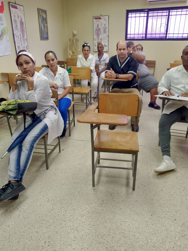lcu_mba's tweet photo. A 128 años de la caída en combate de Antonio Maceo, y a 35 años de la Operación Tributo, en el CDI "Concepción", de La Cañada de Urdaneta, Zulia, decimos como Fidel: "¡Este país seguirá adelante, y alcanzará alturas infinitas de honor, de patriotismo.. !”. #CubaViveEnSuHistoria https://t.co/Q7IPUOdR9d