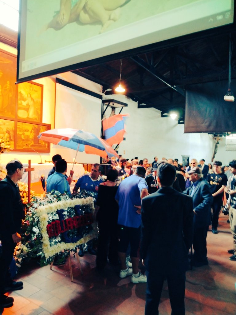 triple_azul's tweet photo. Hasta siempre Doctor Rene Orozco
Su legado es enorme e inborrable.
Azul de corazón. El cielo es más azul m
Por siempre el mejor presidente. Los MacUl pte. 
#vamosLaU
#orozco
#losdeabajo https://t.co/JQUVzLInMp