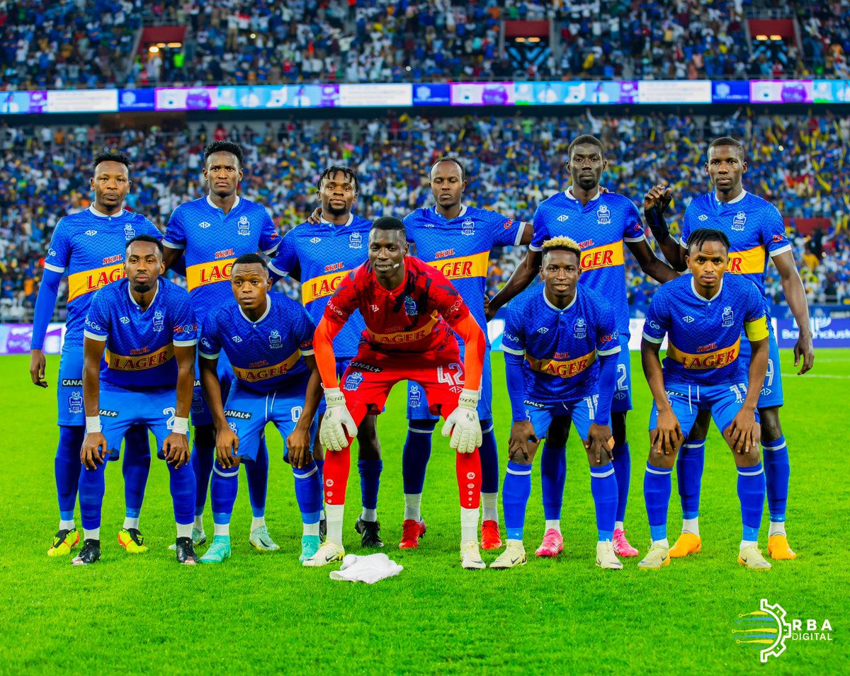 rbarwanda's tweet photo. 🚨AMAKURU AGEZWEHO🚨

Rayon Sports yanganyije na APR FC 0-0, mu mukino w'ikirarane w'Umunsi wa Gatatu wa Rwanda Premier League.

Uyu mukino wabereye muri Stade Amahoro, ku mugoroba wo kuri uyu wa Gatandatu wari witabiriwe n'ibihumbi by'abafana b'amakipe yombi. #RBASports #RAYAPR #1000HillsDerby 🗻