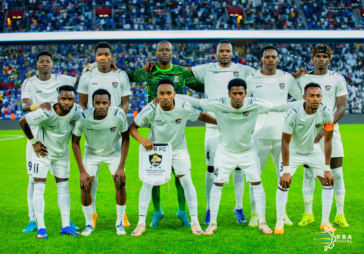 rbarwanda's tweet photo. 🚨AMAKURU AGEZWEHO🚨

Rayon Sports yanganyije na APR FC 0-0, mu mukino w'ikirarane w'Umunsi wa Gatatu wa Rwanda Premier League.

Uyu mukino wabereye muri Stade Amahoro, ku mugoroba wo kuri uyu wa Gatandatu wari witabiriwe n'ibihumbi by'abafana b'amakipe yombi. #RBASports #RAYAPR #1000HillsDerby 🗻