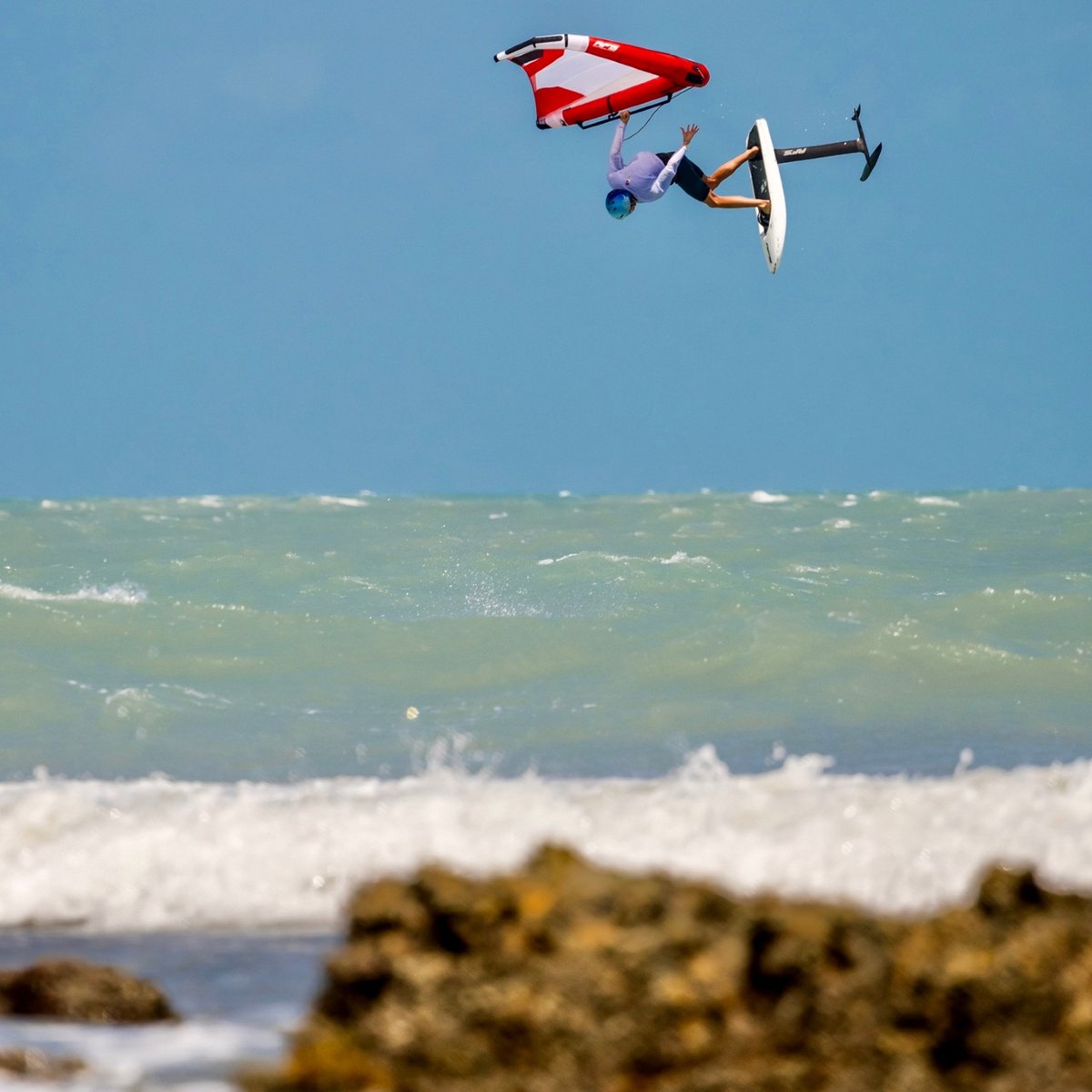He's a total shredder. 🦅

Rider: @axl_gerard25
Location: Brazil
Photo: @wingfoilworldtour