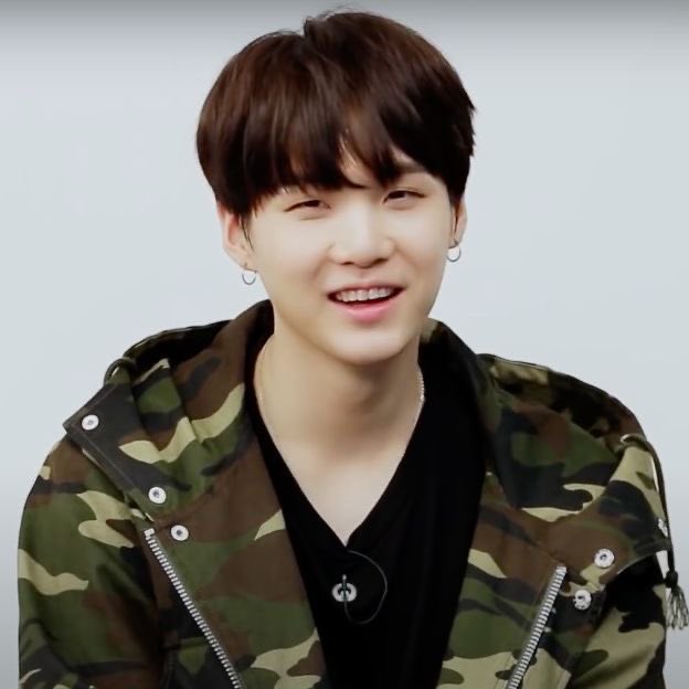 hourly yoongi (@houriysuga) on Twitter photo 