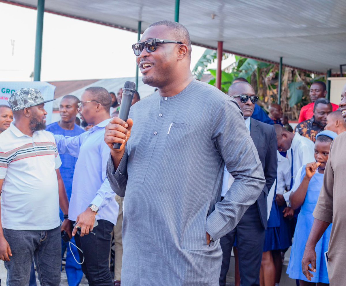 Repmartinsesin's tweet photo. We have empowered over 110 fishermen and farmers across Oron/Mbo/Okobo/Udung Uko/Urueoffong Oruko Federal Constituency with water pumping machines to support their irrigation, drainage, and livestock water supply needs.  

This initiative aims to improve agricultural and fishing https://t.co/exXQPPWlb6