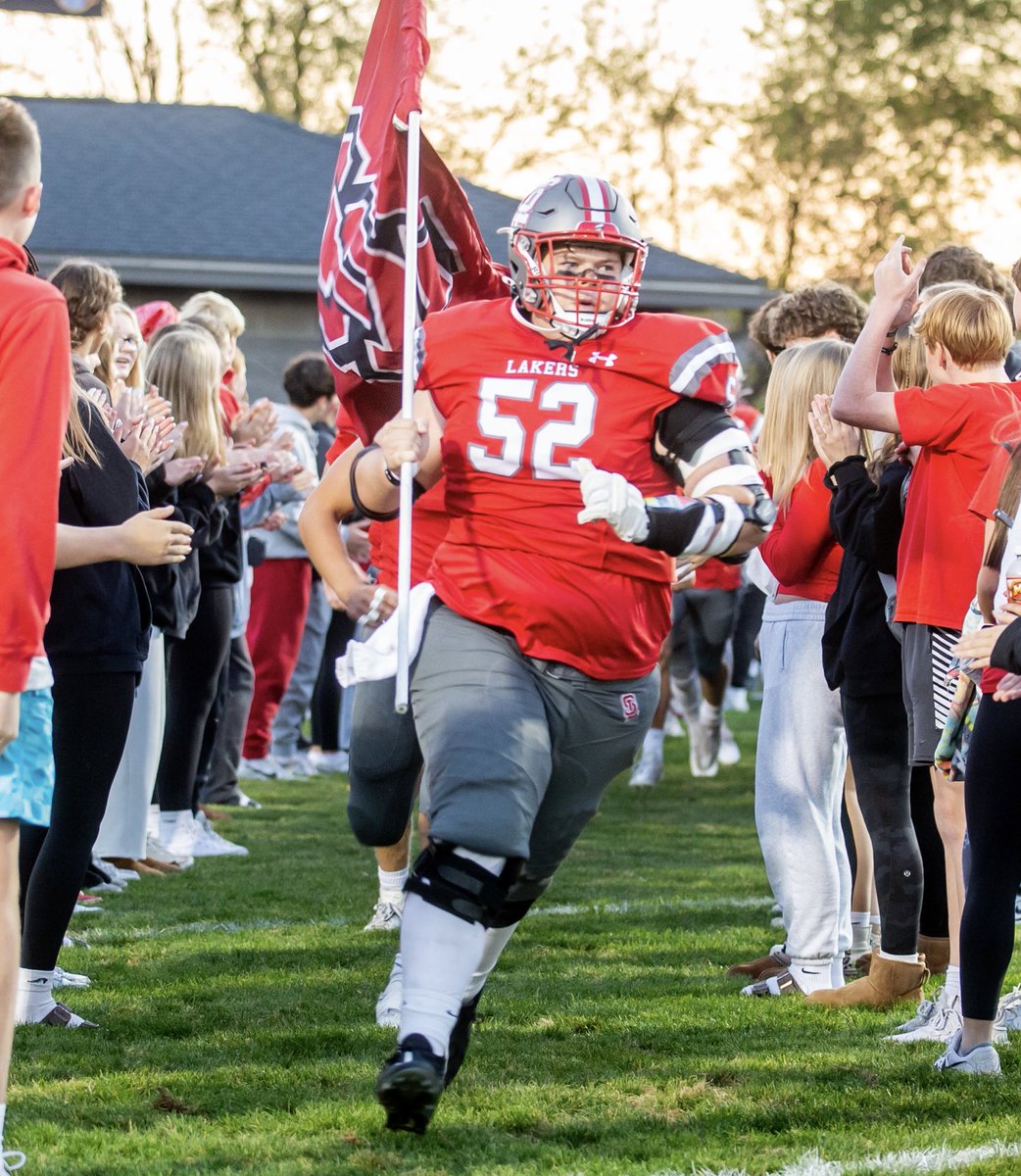 Senior Year Highlights‼️‼️

3x Varsity Starter
2x Captain
2x First Team All Conference
2x First Team All Region
2x Muskegon Area Dream Team
1x  First Team All State
#17 IOL/#1 Center in MI (247)
#22 OL in MI (PRZ)
⭐️⭐️ 

hudl.com/v/2Q31cf