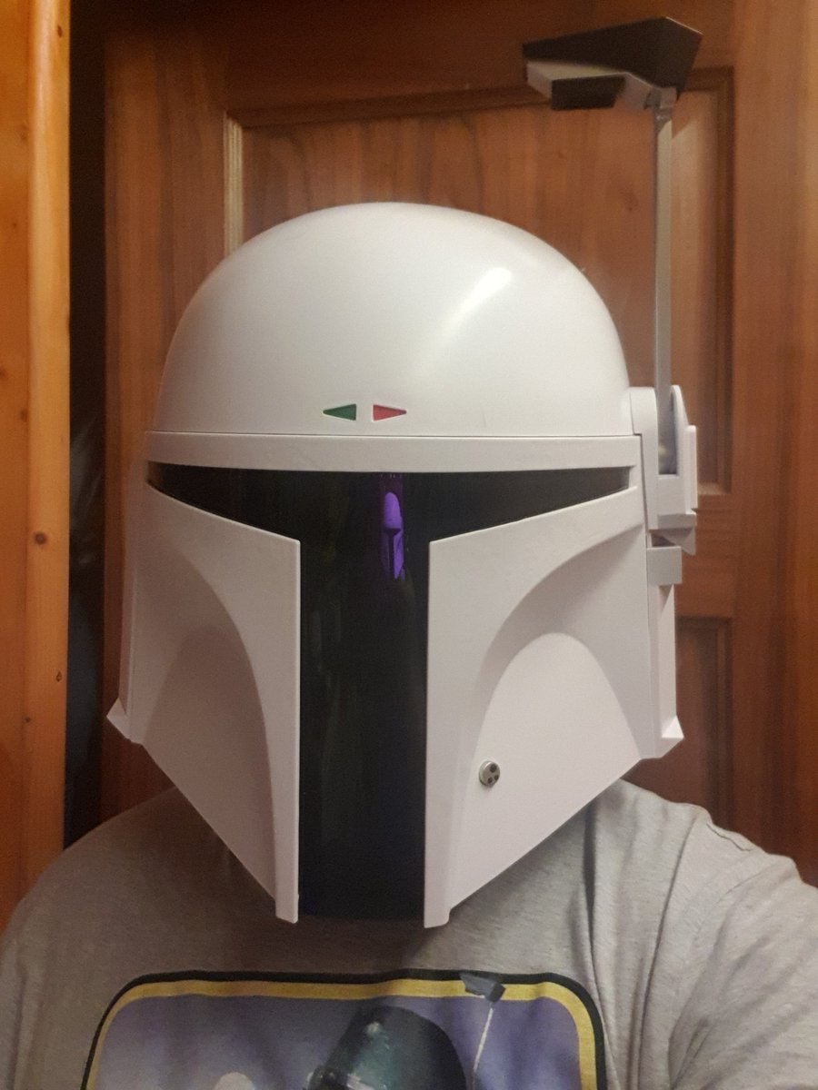 Irishfett's tweet photo. Hopefully I've found the best fit for my black series,no unnecessary wobbles when I look left or right so I may even look at getting the other buckets in the future 👀 #bobafett #prototypebobafett #starwars #bobafettfanclub https://t.co/qy8CWvdEYo