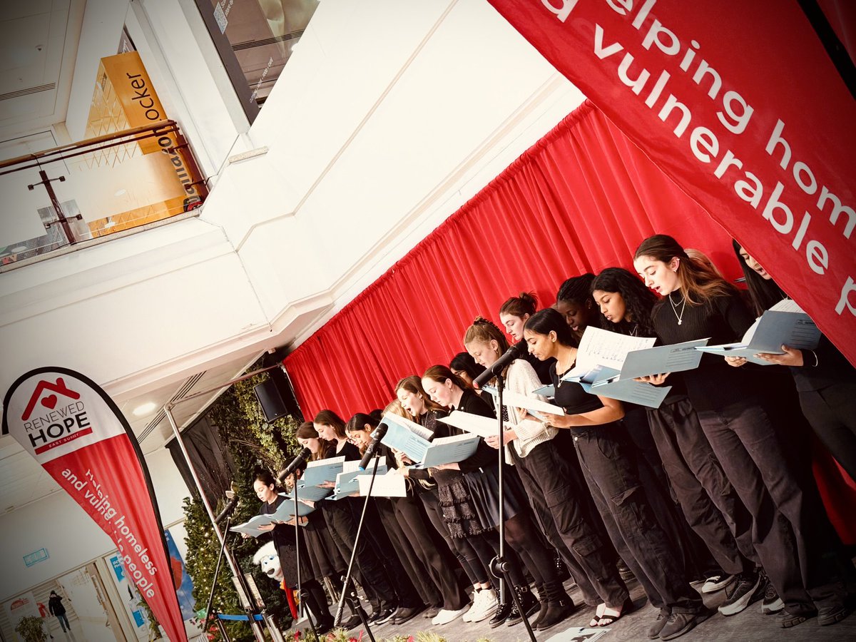 Festive singing from Vocalpoint today in support of Renewed Hope, a local charity for the homeless and vulnerable in Redhill. A lovely selection of pop, film and musicals as well as their version of the Pentatonix hit ‘Mary did you know’. Well done all singers