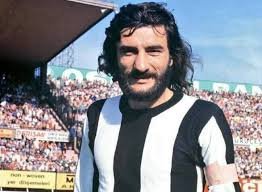 Tam da rahmetli Vedat Okyar'ın "Sen Beşiktaş'san hakemi de yeneceksin!" sözünü hatırladığımız bir gündü!.

Tebrikler Beşiktaş'ım!🦅

#BJKvFB